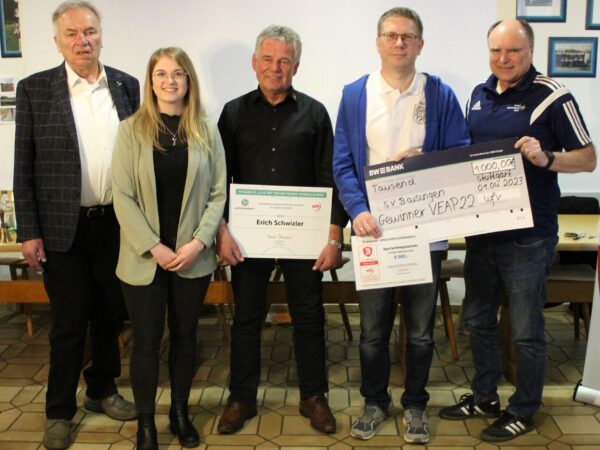 Preisträger mit Edgar Pakai_nsw